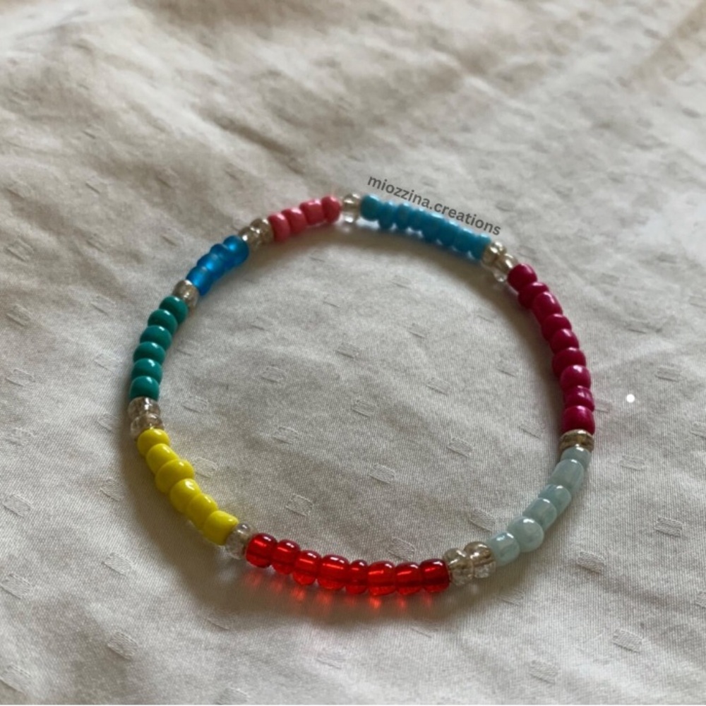5/$20 ENTIRE SHOP CLEARANCE “Amari” colourful handmade bracelet • S collection